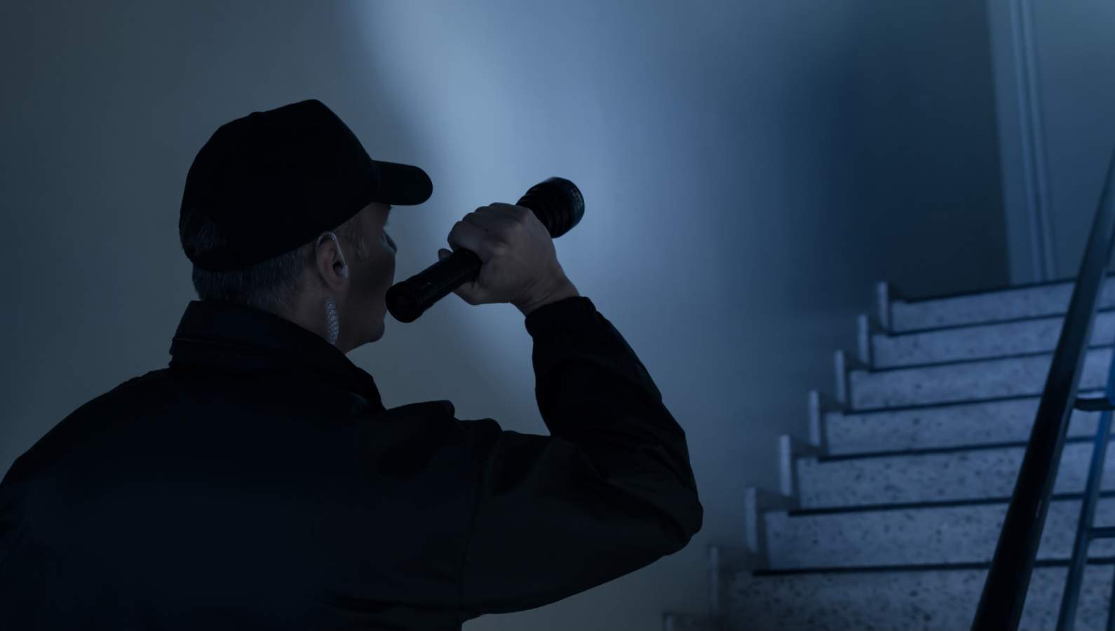 Sécurité Complète avec Ekanim : Caméras de Surveillance et Systèmes d'Alarme